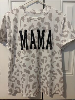Leopard Print "MAMA" Graphic Tee - White and Taupe